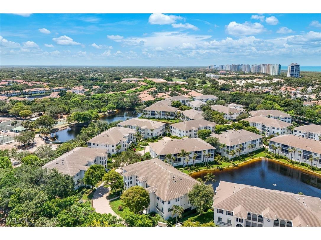 795 Bentwater Circle #202 Naples FL 34108 225076518 image37