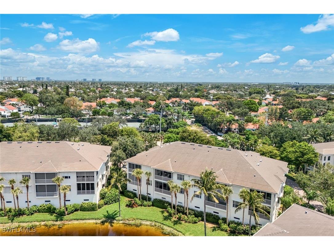 795 Bentwater Circle #202 Naples FL 34108 225076518 image40