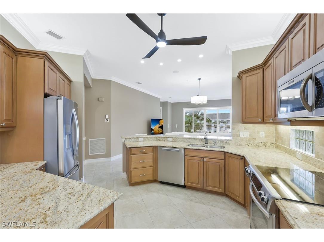 795 Bentwater Circle #204 Naples FL 34108 225083324 image10