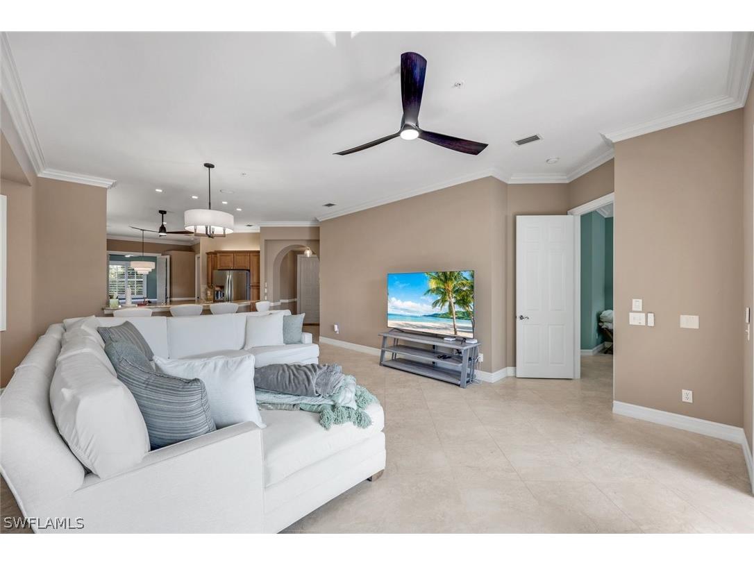 795 Bentwater Circle #204 Naples FL 34108 225083324 image9