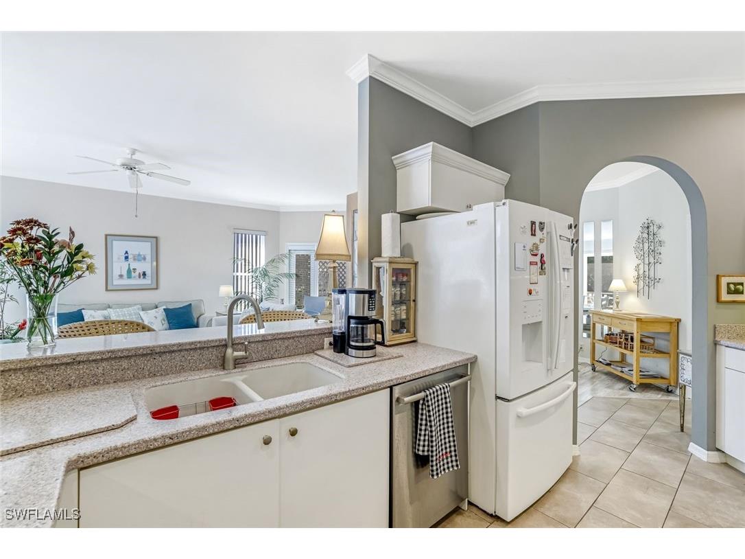 795 Crossfield Circle #85 Naples FL 34104 225078436 image6