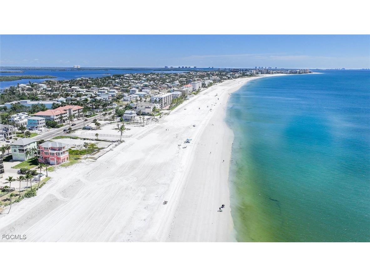 7950 Buccaneer Drive Fort Myers Beach FL 33931 2025024420 image20
