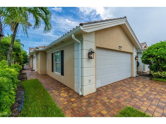 7953 Umberto Court Naples FL 34114 224063982 image1