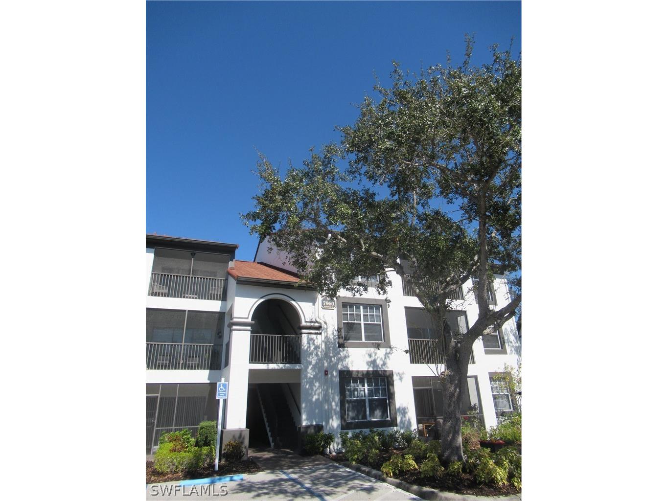 7960 Preserve Circle #634 Naples FL 34119 225067279 image3