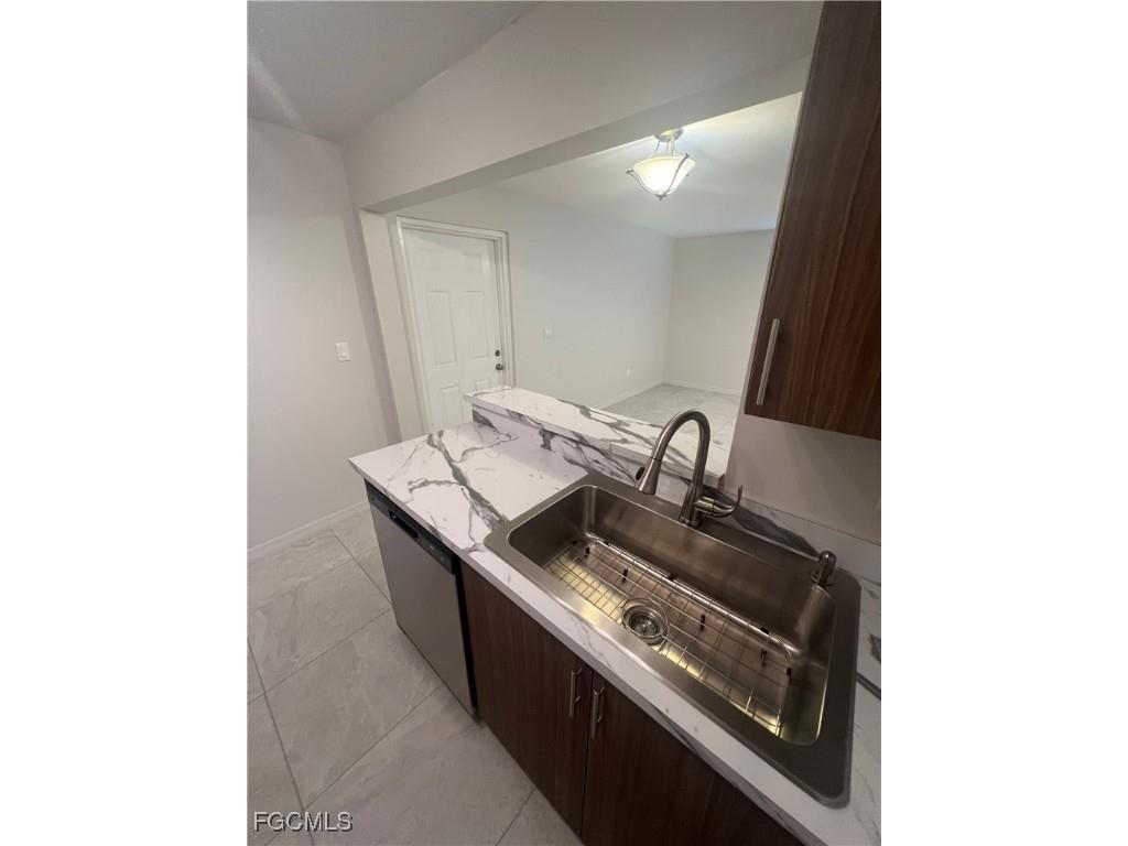 7961 Gladiolus Drive Fort Myers FL 33908 2026005348 image14