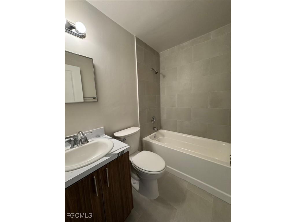 7961 Gladiolus Drive Fort Myers FL 33908 2026005348 image4