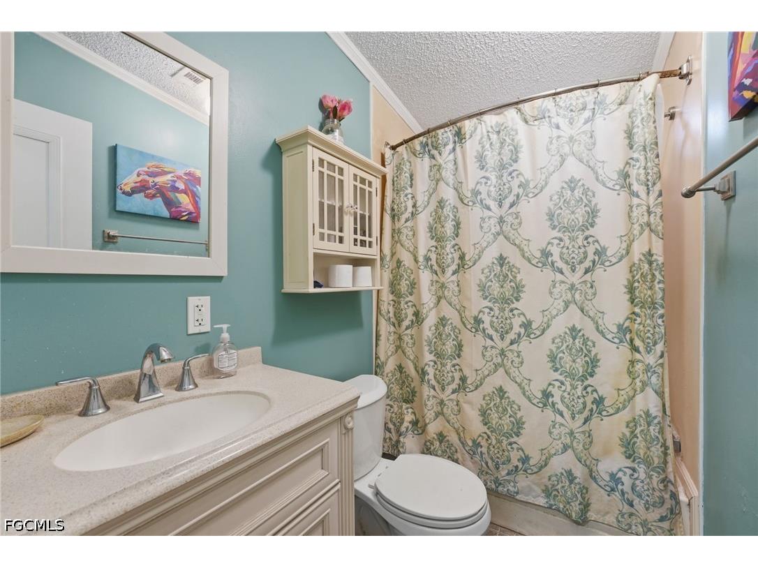 7962 Bartholomew Drive North Fort Myers FL 33917 2026026034 image15