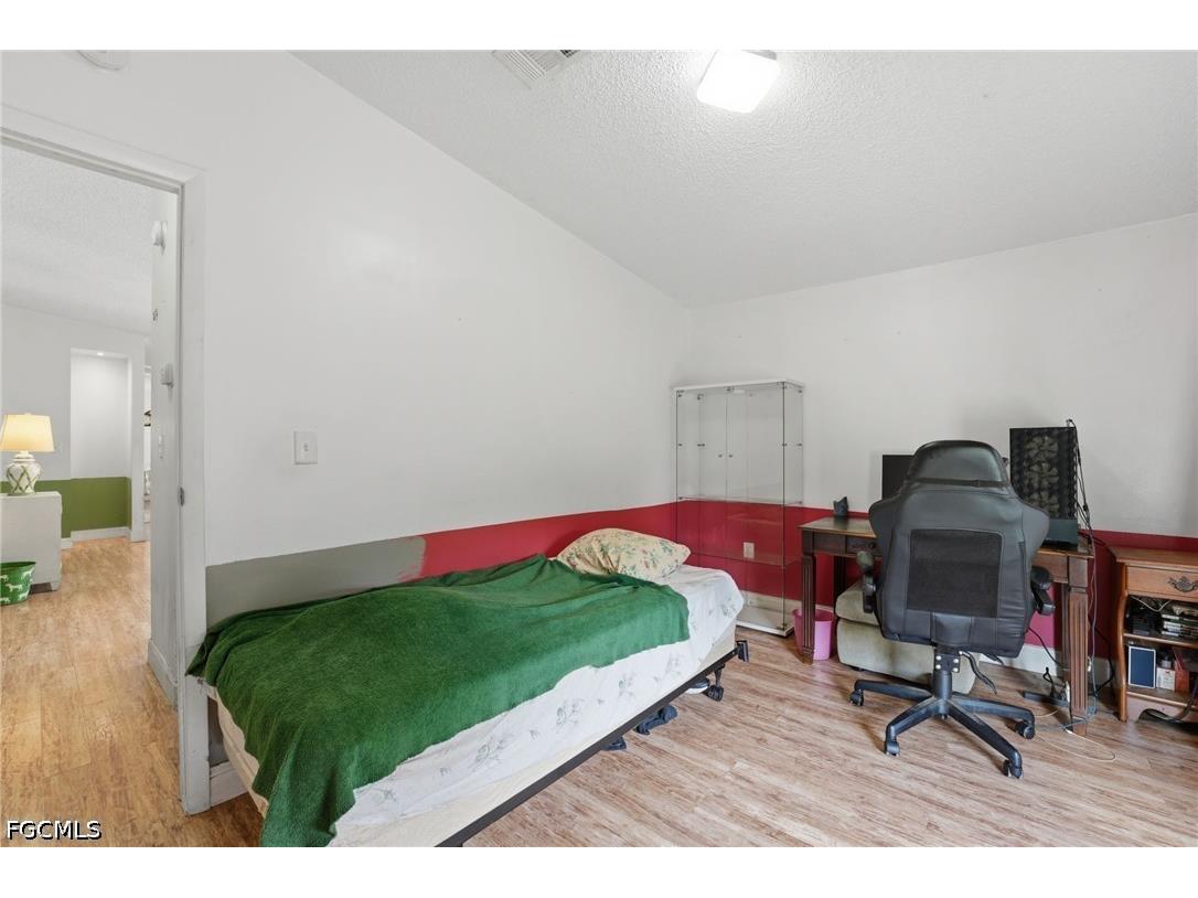 7962 Bartholomew Drive North Fort Myers FL 33917 2026026034 image17