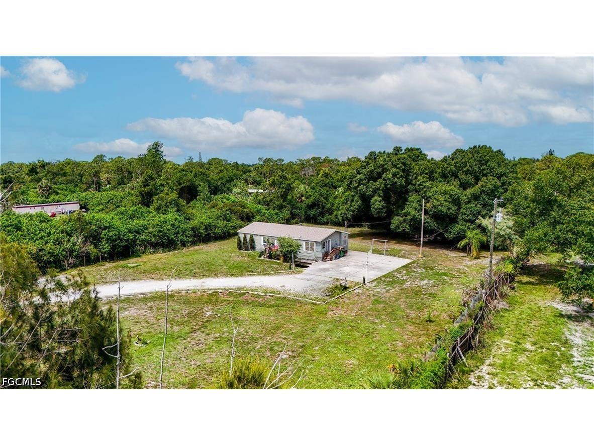 7962 Bartholomew Drive North Fort Myers FL 33917 2026026034 image25