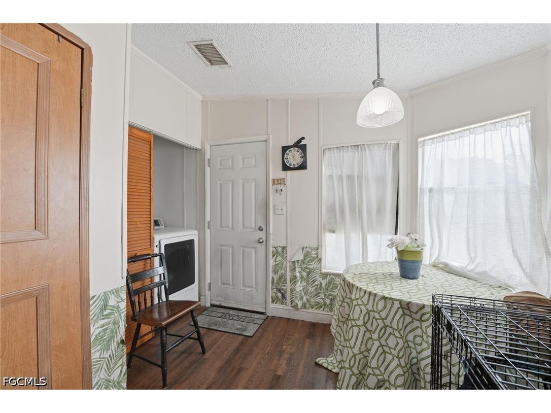 7962 Bartholomew Drive North Fort Myers FL 33917 2026026034 image8