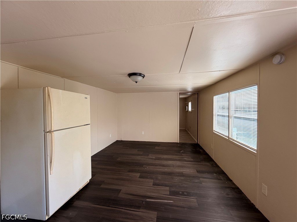 7962 Breeze Drive North Fort Myers FL 33917 2026029321 image2