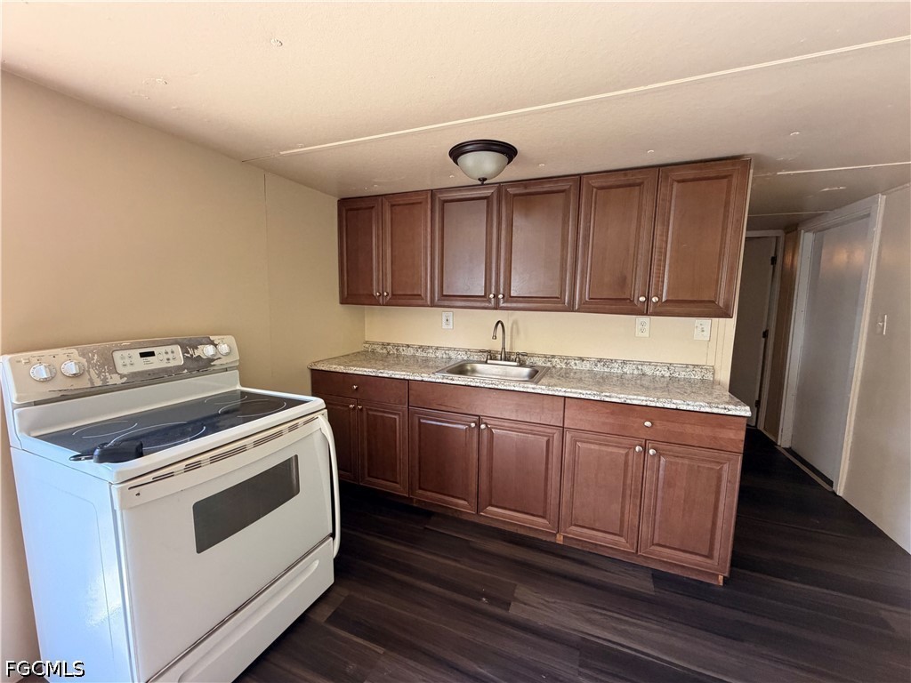 7962 Breeze Drive North Fort Myers FL 33917 2026029321 image4