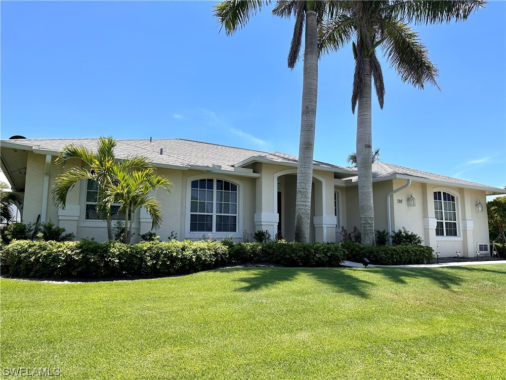 797 Apple Court Marco Island FL 34145 223089325 image1