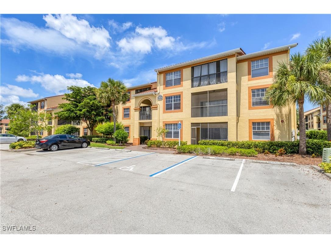 7975 Preserve Circle #1021 Naples FL 34119 224064990 image1