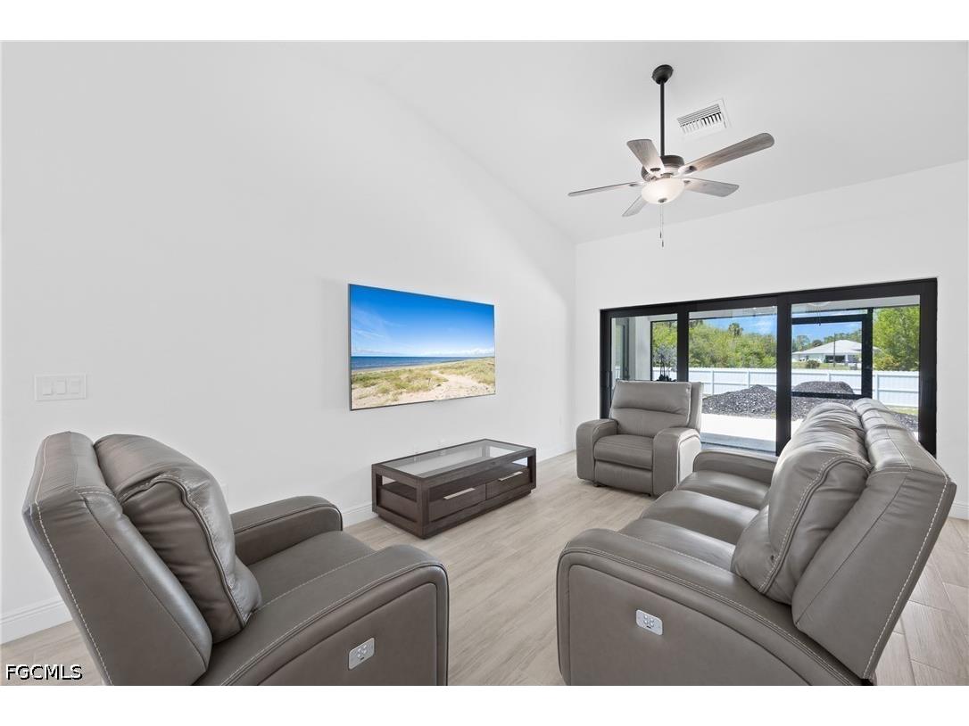 7978 23rd Place Labelle FL 33935 2026018275 image4