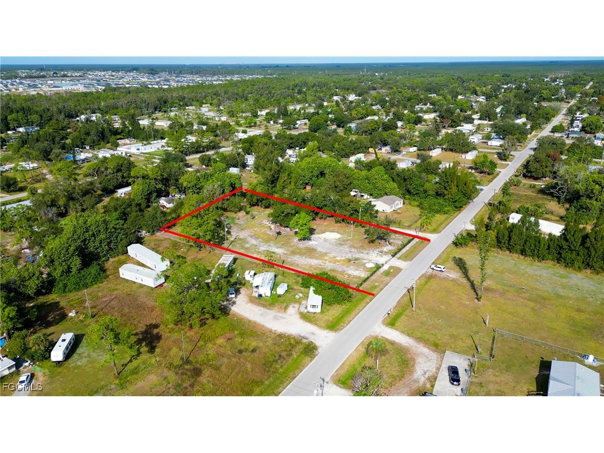7978 Marx Drive North Fort Myers FL 33917 2025024439 image6