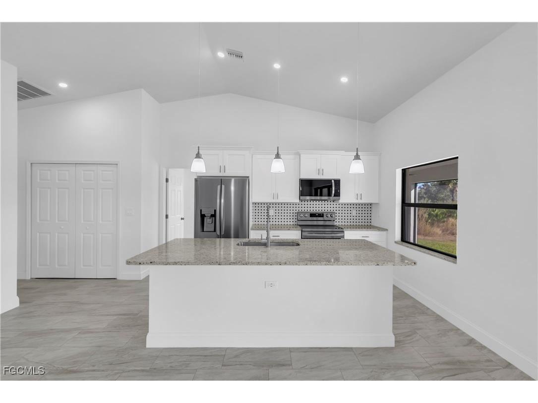 7979 16th Place Labelle FL 33935 2026003873 image6