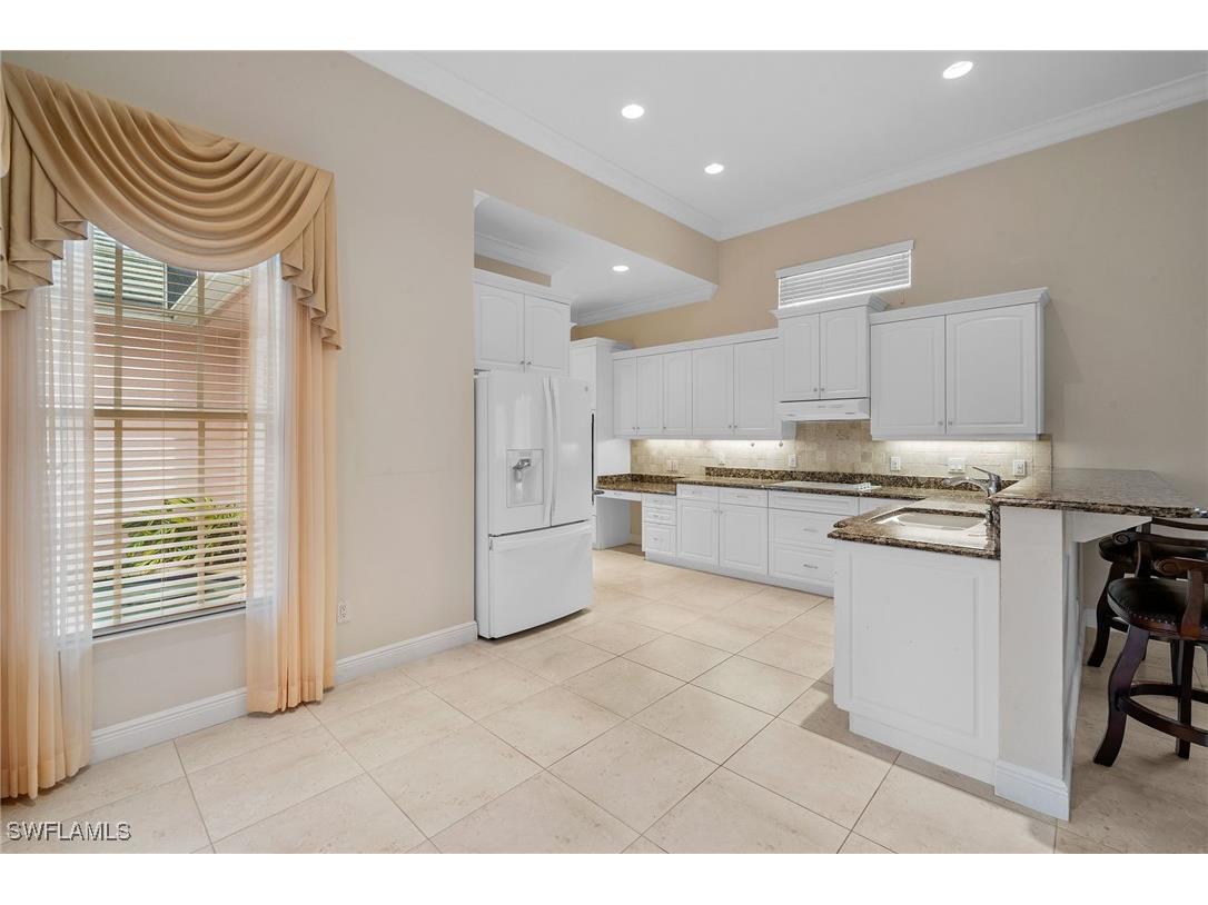 798 97th Avenue N Naples FL 34108 225076273 image10