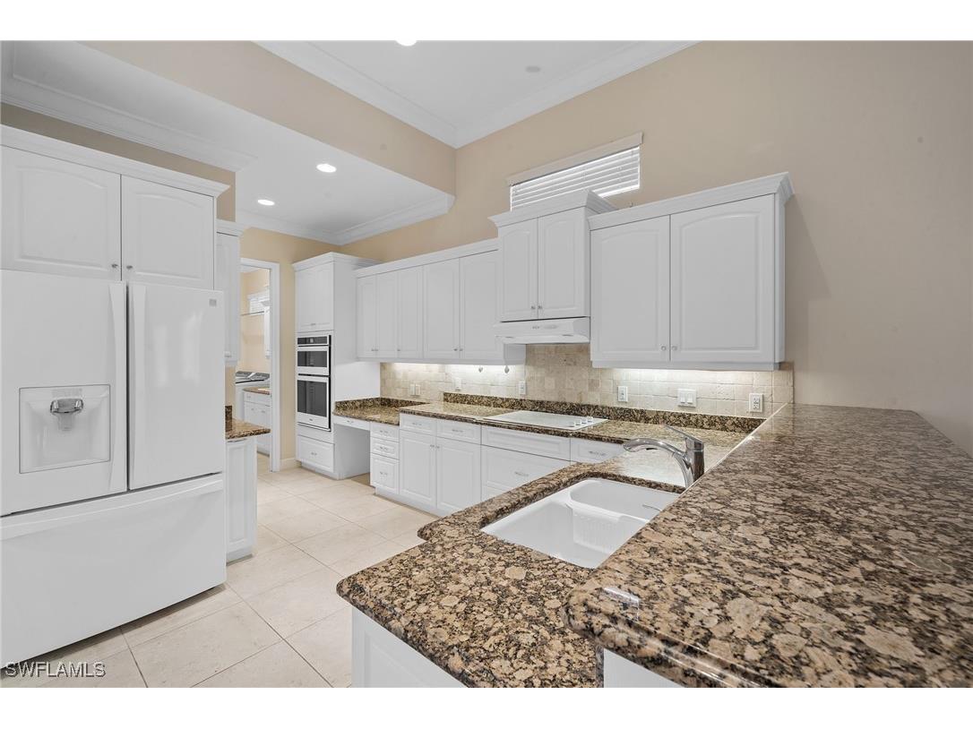 798 97th Avenue N Naples FL 34108 225076273 image12