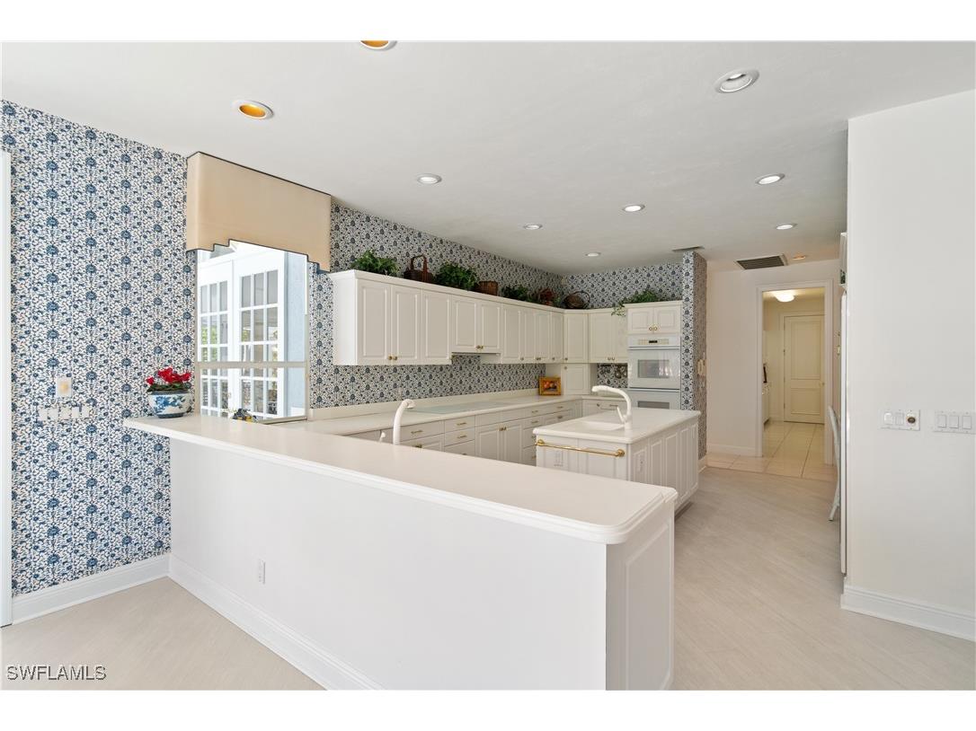 798 Brentwood Point Naples FL 34110 225049756 image8