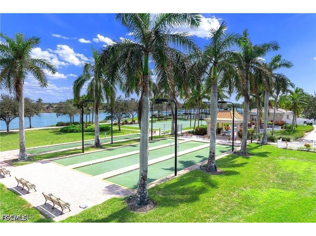 7983 Valentina Court Naples FL 34114 2026016299 image39