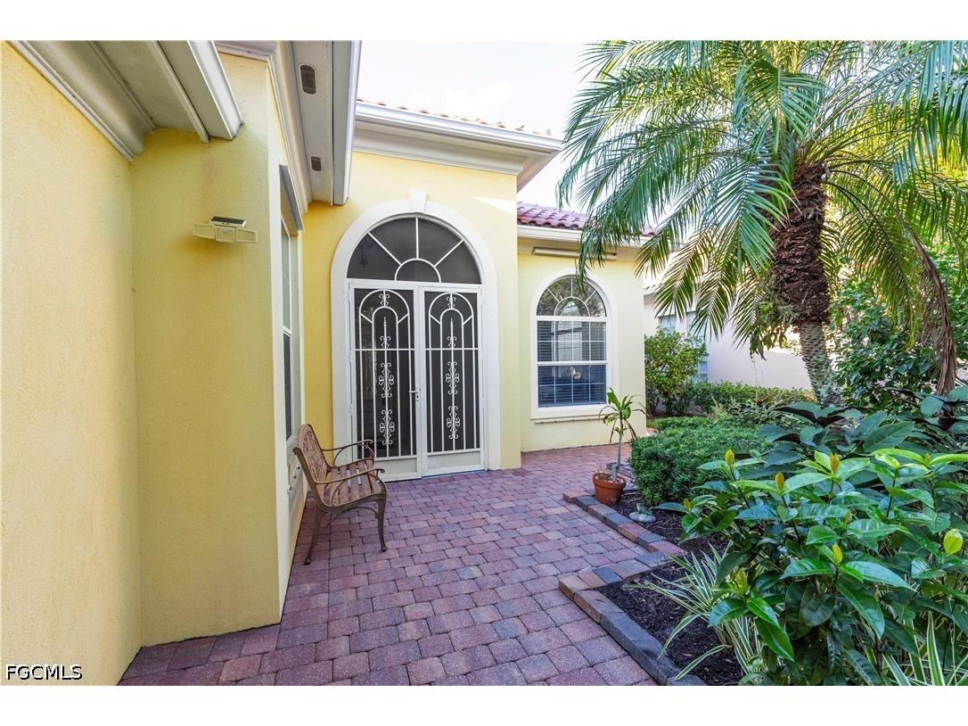 7983 Valentina Court Naples FL 34114 2026016299 image43