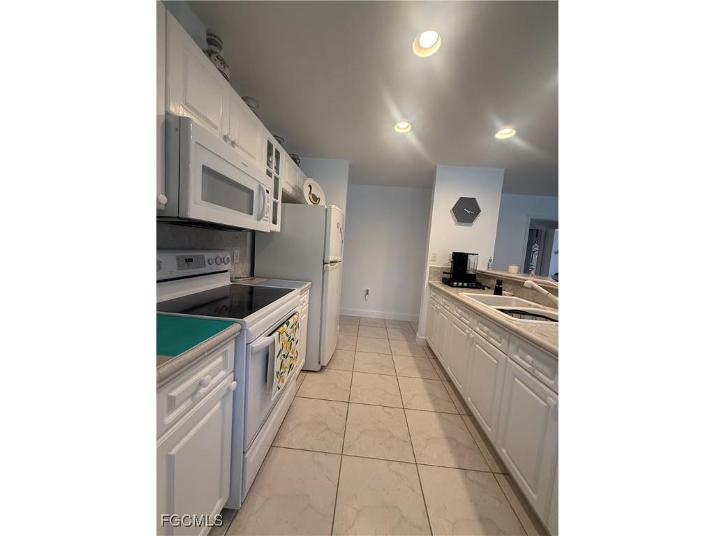 799 94th Avenue N Naples FL 34108 2025015019 image18