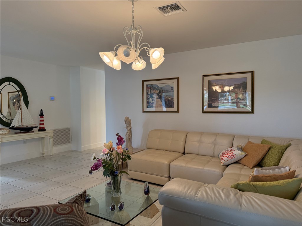 799 94th Avenue N Naples FL 34108 2025015019 image6