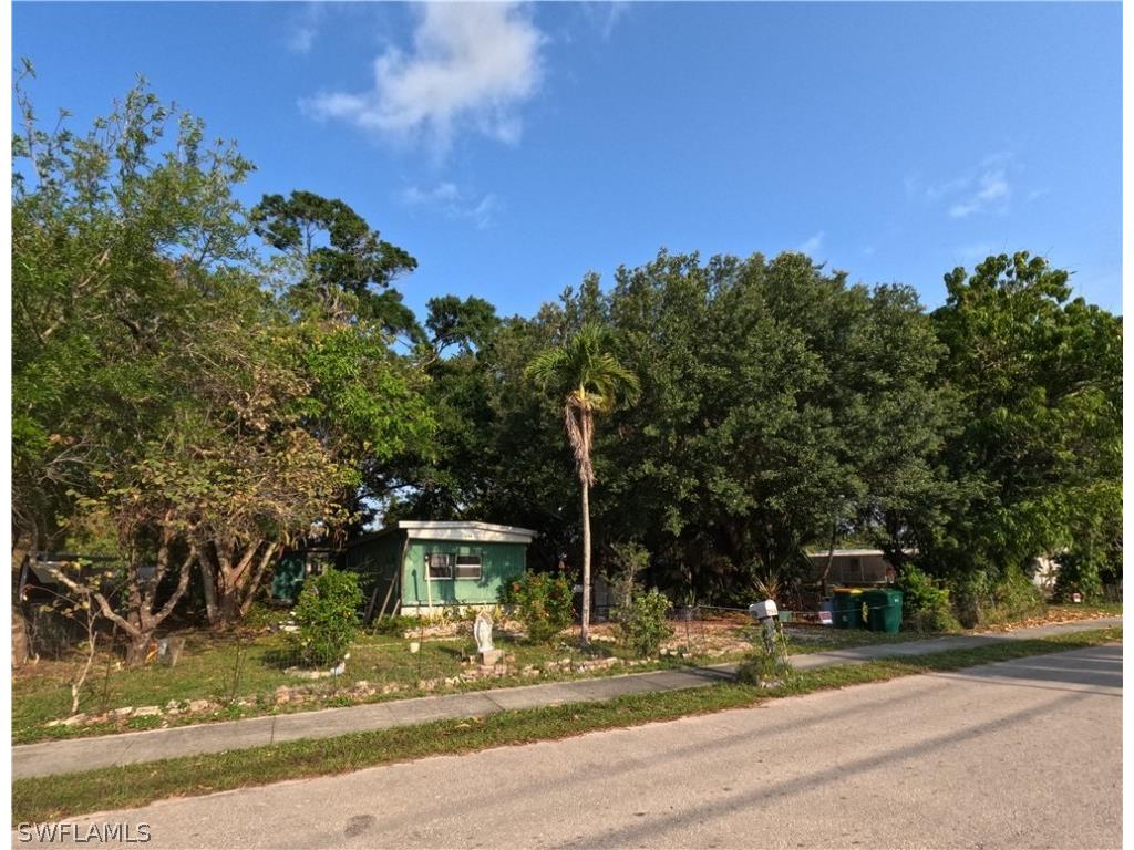 79A Isle Of St Thomas Street Naples FL 34114 224042821 image1