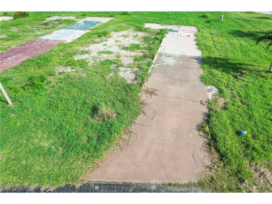 8 Birch Boulevard Fort Myers FL 33908 223075180 image1