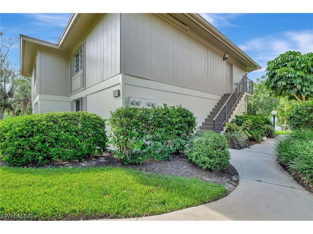8 Bob O Link Court #8A Naples FL 34105 223052746 image1