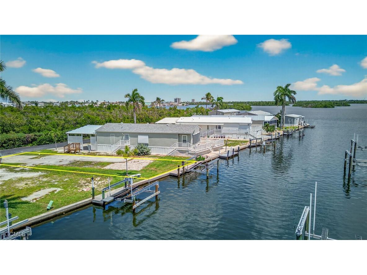 8 Galleon Way Fort Myers Beach FL 33931 2025003245 image1