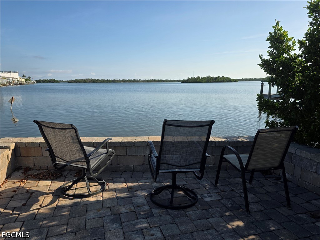 8 Helen Lane Fort Myers Beach FL 33931 2026018474 image3