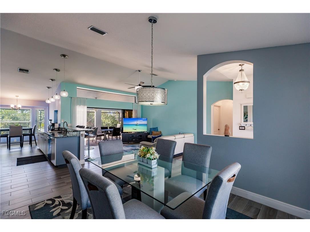 8 NE 8th Place Cape Coral FL 33909 2025009820 image15