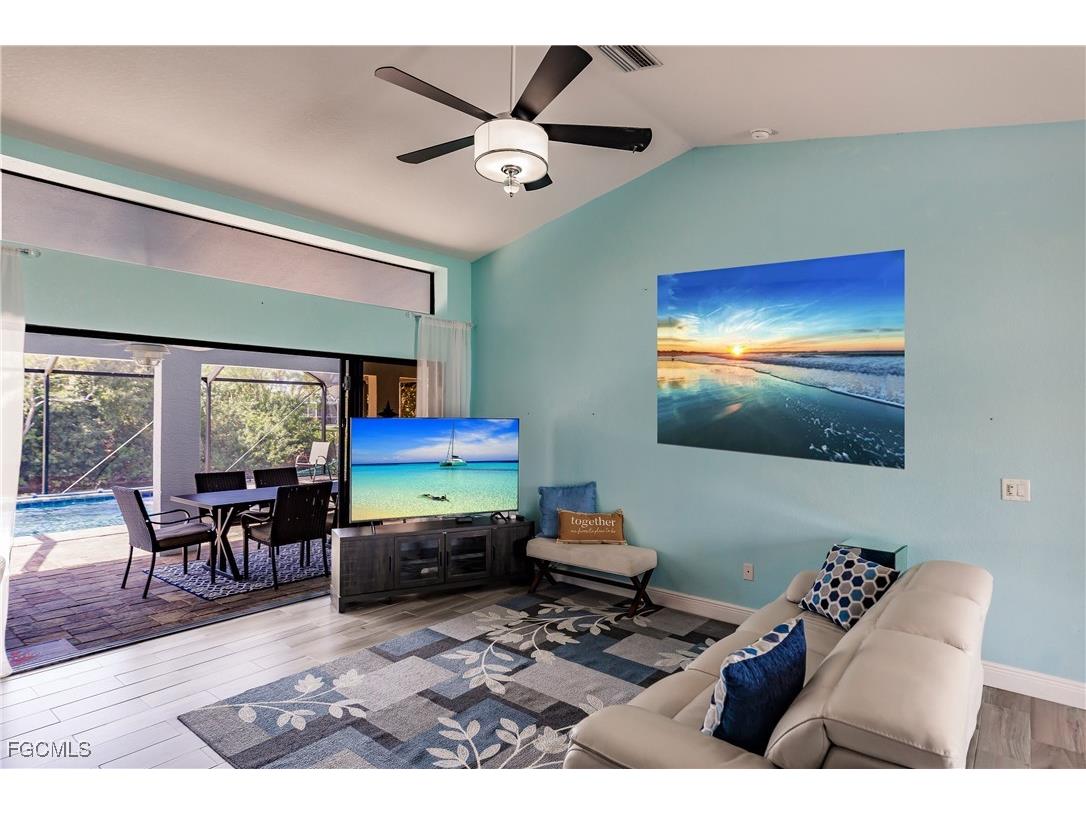 8 NE 8th Place Cape Coral FL 33909 2025009820 image22