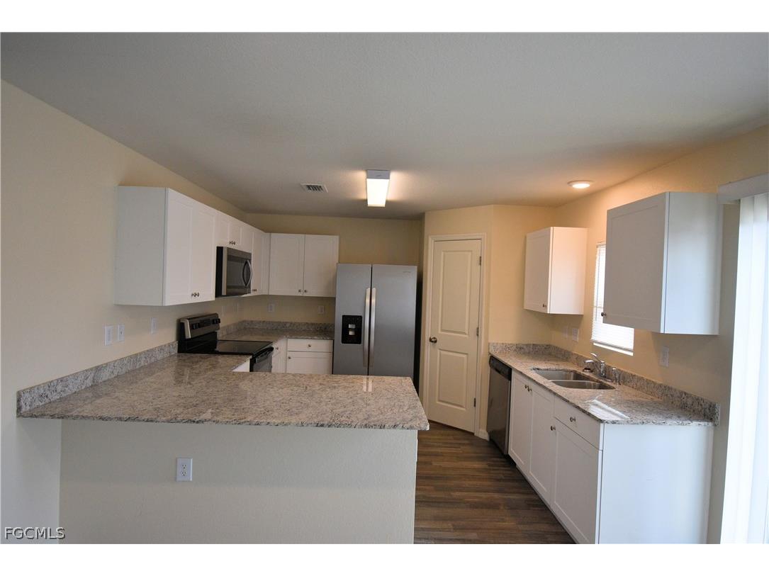 8 NW 8th Terrace Cape Coral FL 33993 2026011224 image13