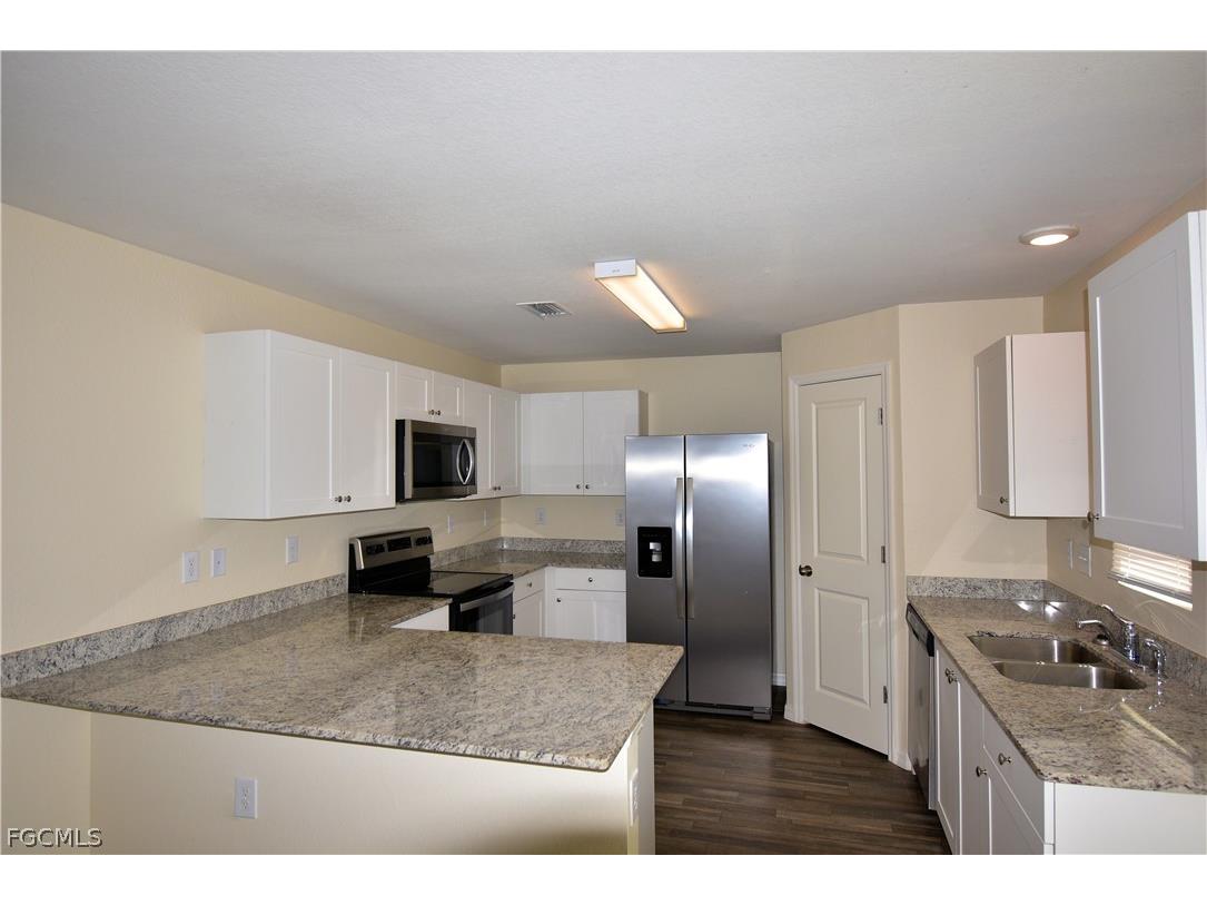 8 NW 8th Terrace Cape Coral FL 33993 2026011224 image14