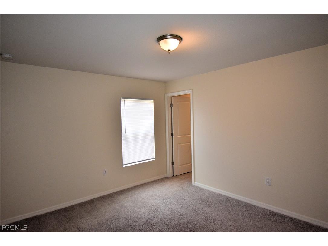 8 NW 8th Terrace Cape Coral FL 33993 2026011224 image22