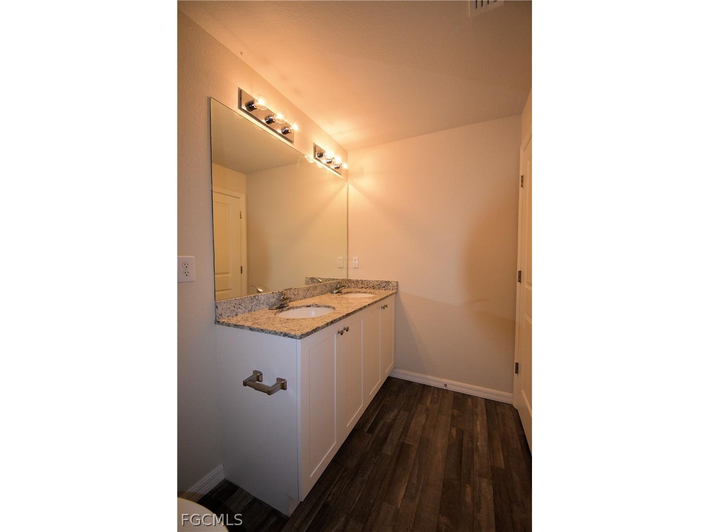 8 NW 8th Terrace Cape Coral FL 33993 2026011224 image26