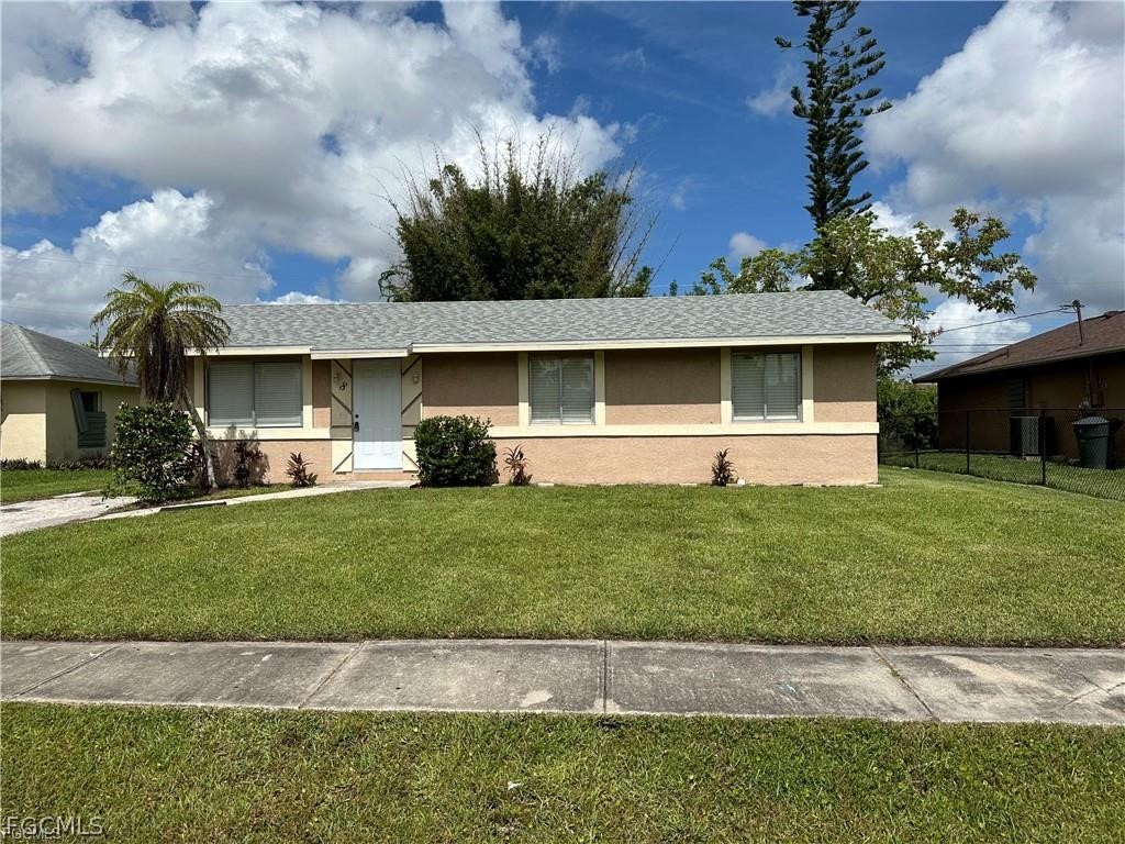 8 Roanoke Drive Fort Myers FL 33905 2026009877 image1