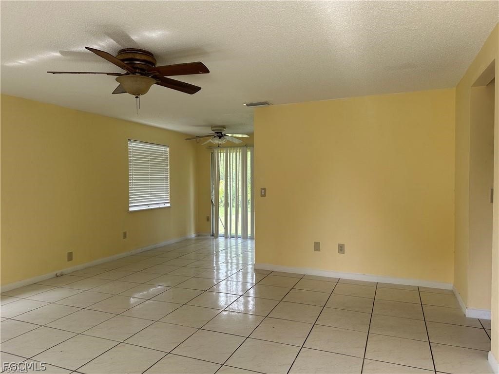 8 Roanoke Drive Fort Myers FL 33905 2026009877 image4