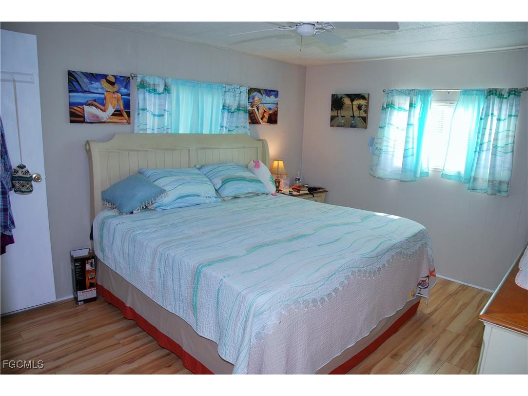 80 Snead Drive North Fort Myers FL 33903 2025015701 image24