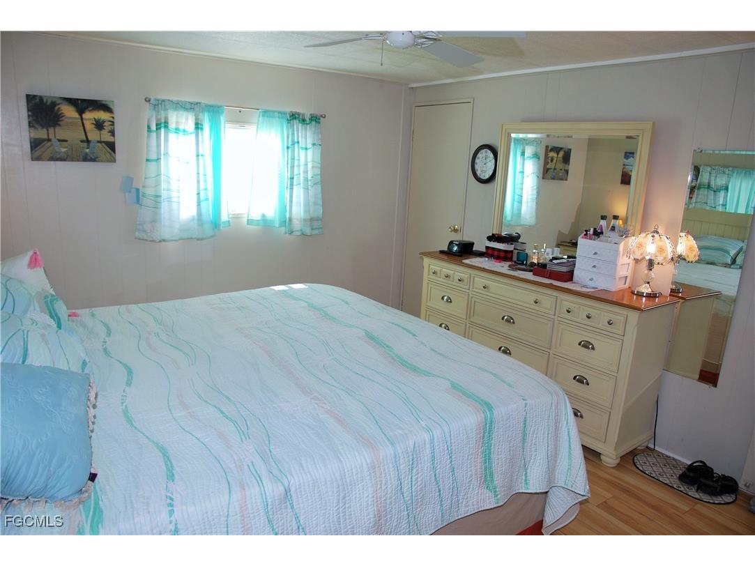 80 Snead Drive North Fort Myers FL 33903 2025015701 image25