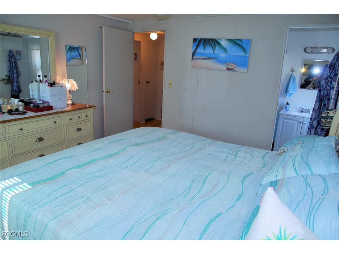 80 Snead Drive North Fort Myers FL 33903 2025015701 image30