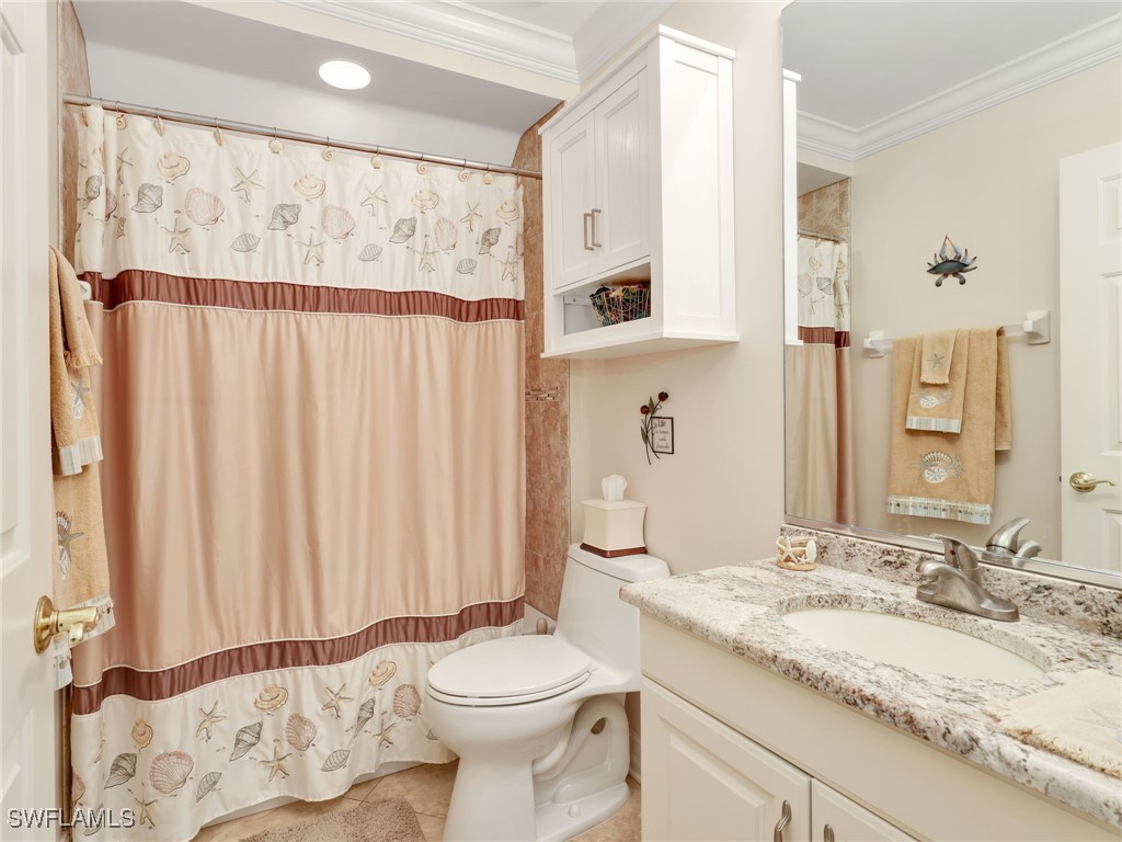 800 Carrick Bend Circle #102 Naples FL 34110 225080990 image25