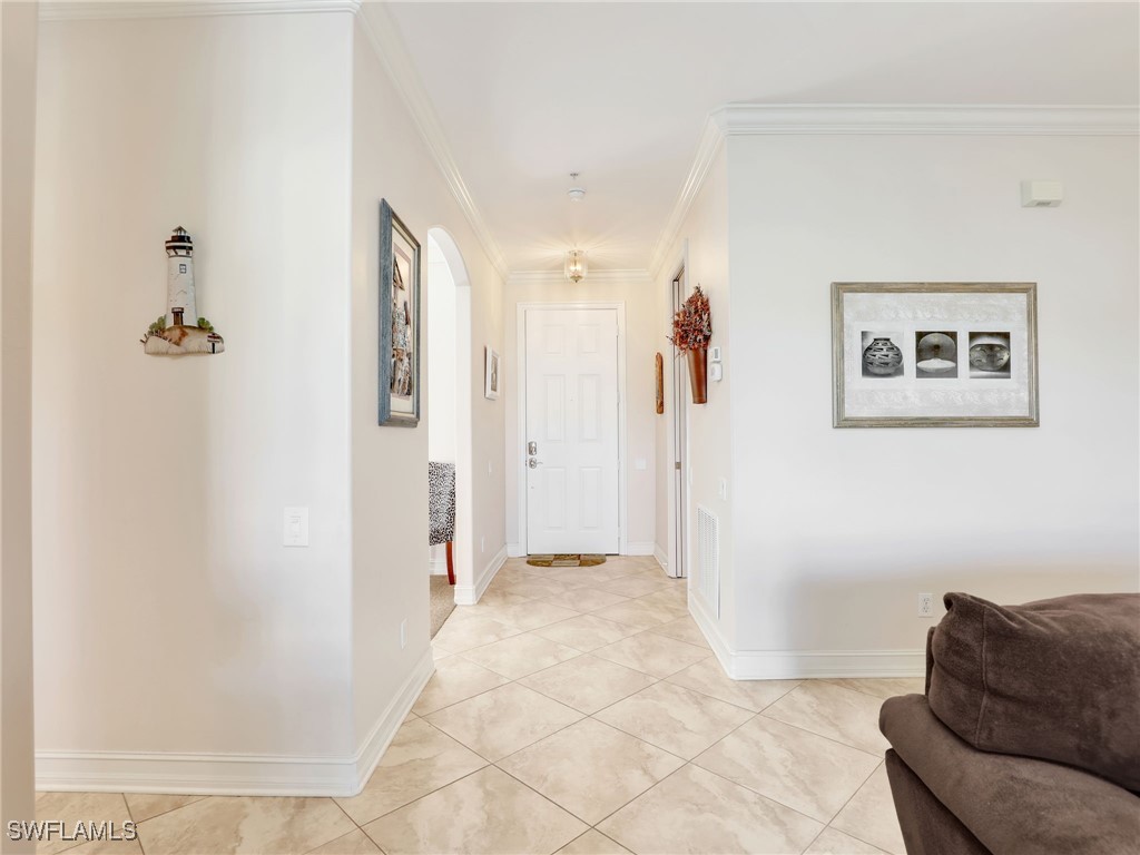 800 Carrick Bend Circle #102 Naples FL 34110 225080990 image6