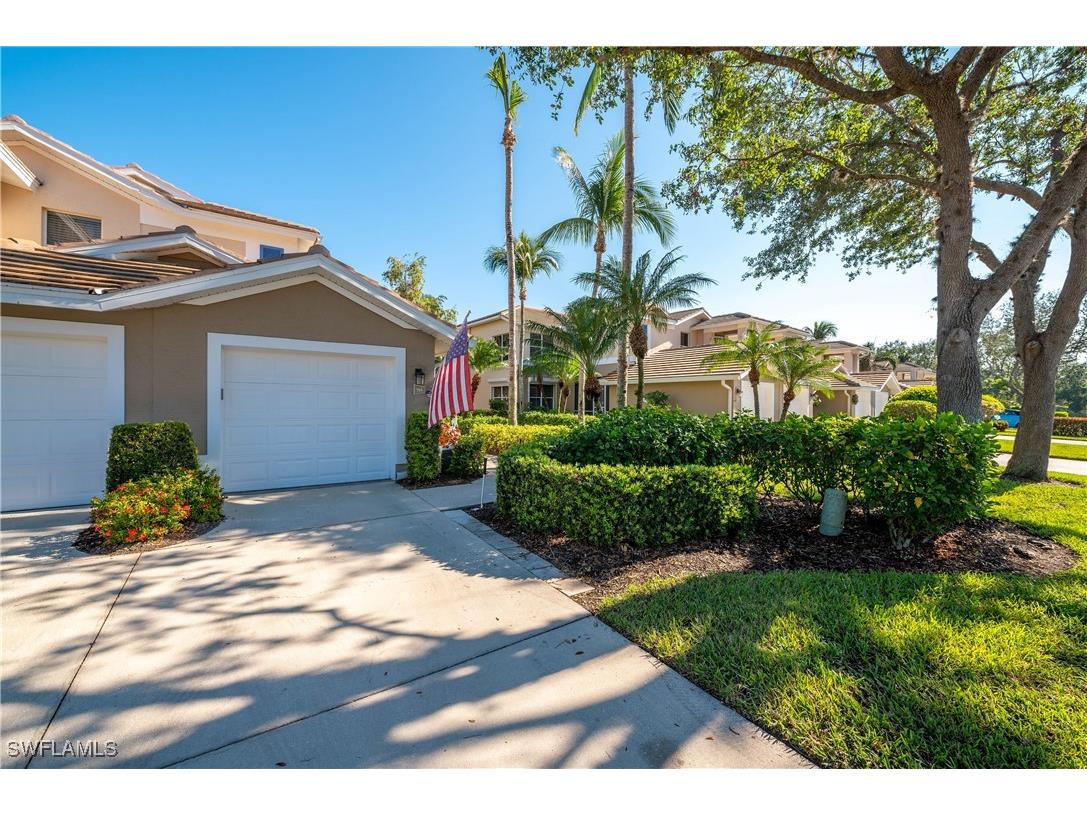 800 Carrick Bend Circle #103 Naples FL 34110 225069087 image1