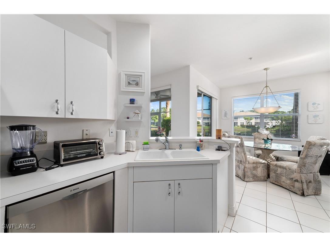 800 Carrick Bend Circle #103 Naples FL 34110 225069087 image16