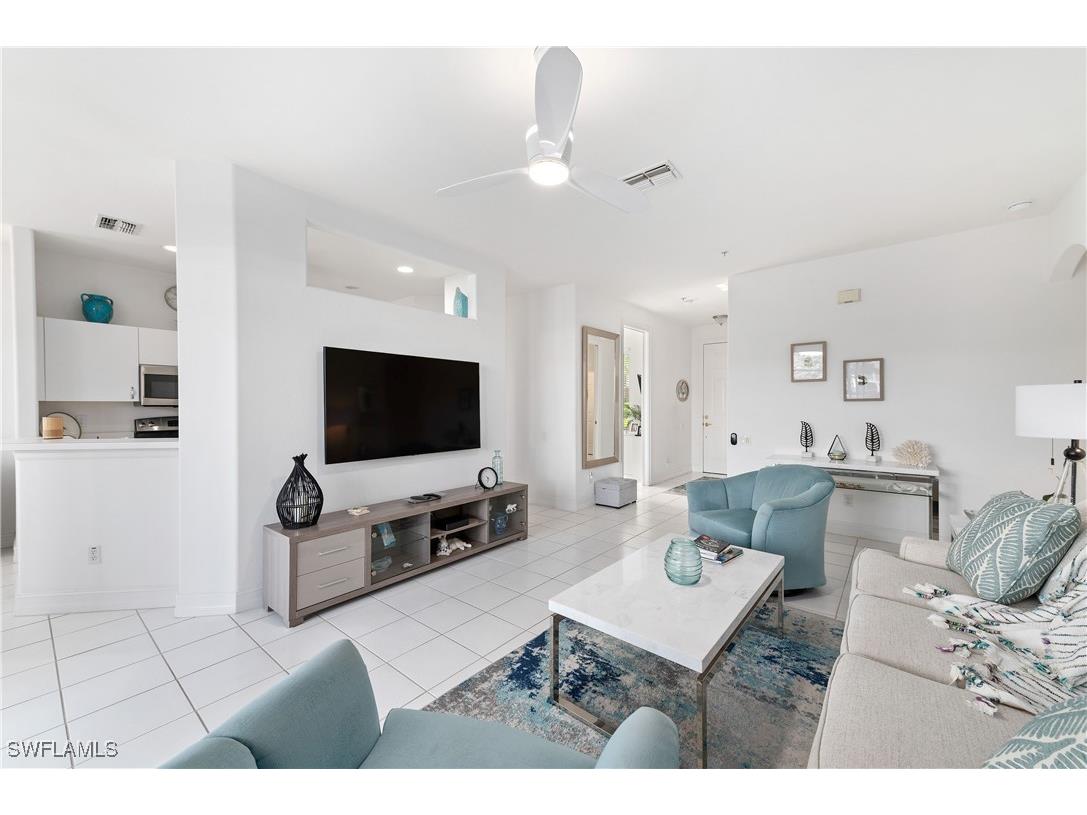 800 Carrick Bend Circle #103 Naples FL 34110 225069087 image6