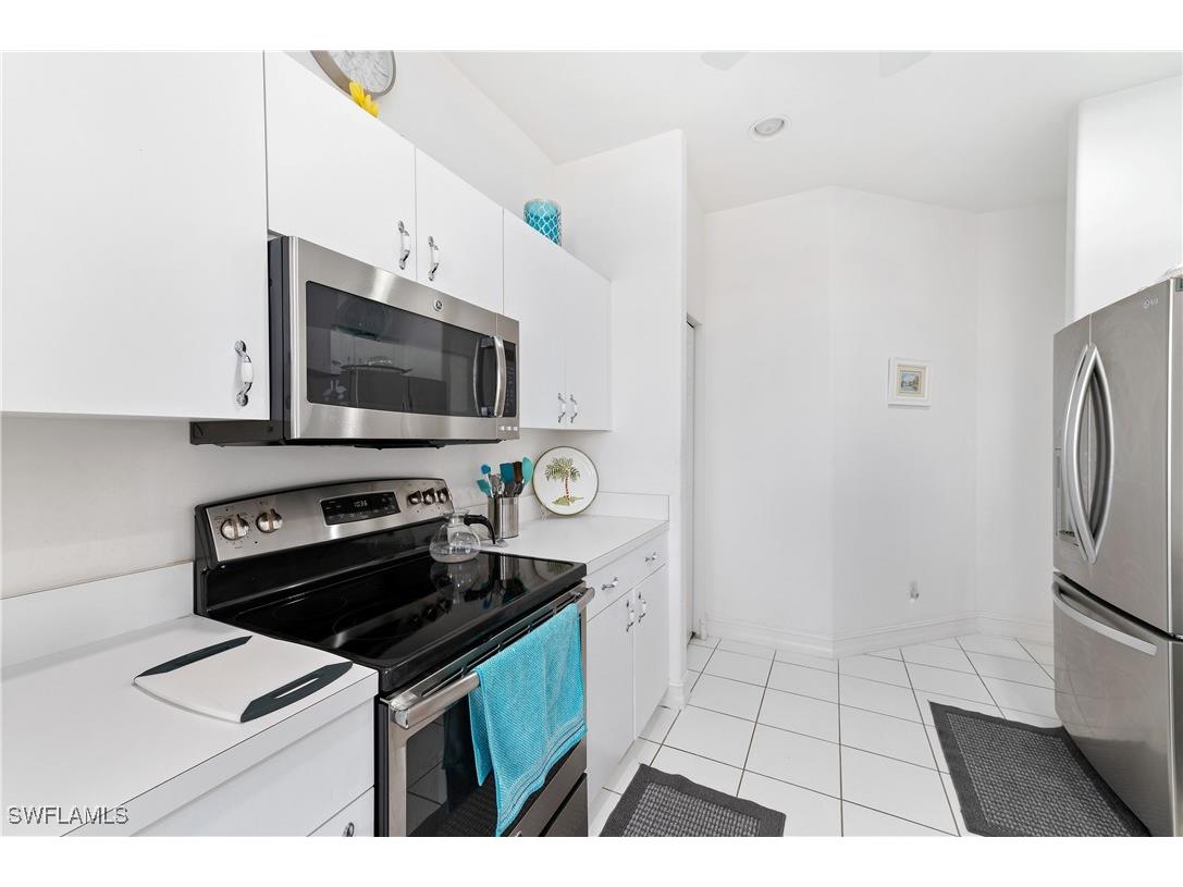 800 Carrick Bend Circle #103 Naples FL 34110 225069087 image9